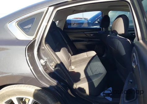 2018 Nissan Altima 2.5 Sv z USA, uszkodzony, nr VIN 1N4AL3AP4JC232387